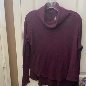 Ladies me to we cowl neck top xs